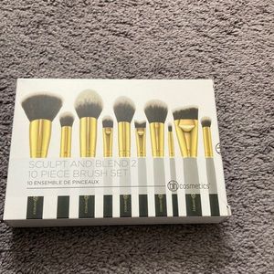 Bh cosmetics - sculpt and blend 2